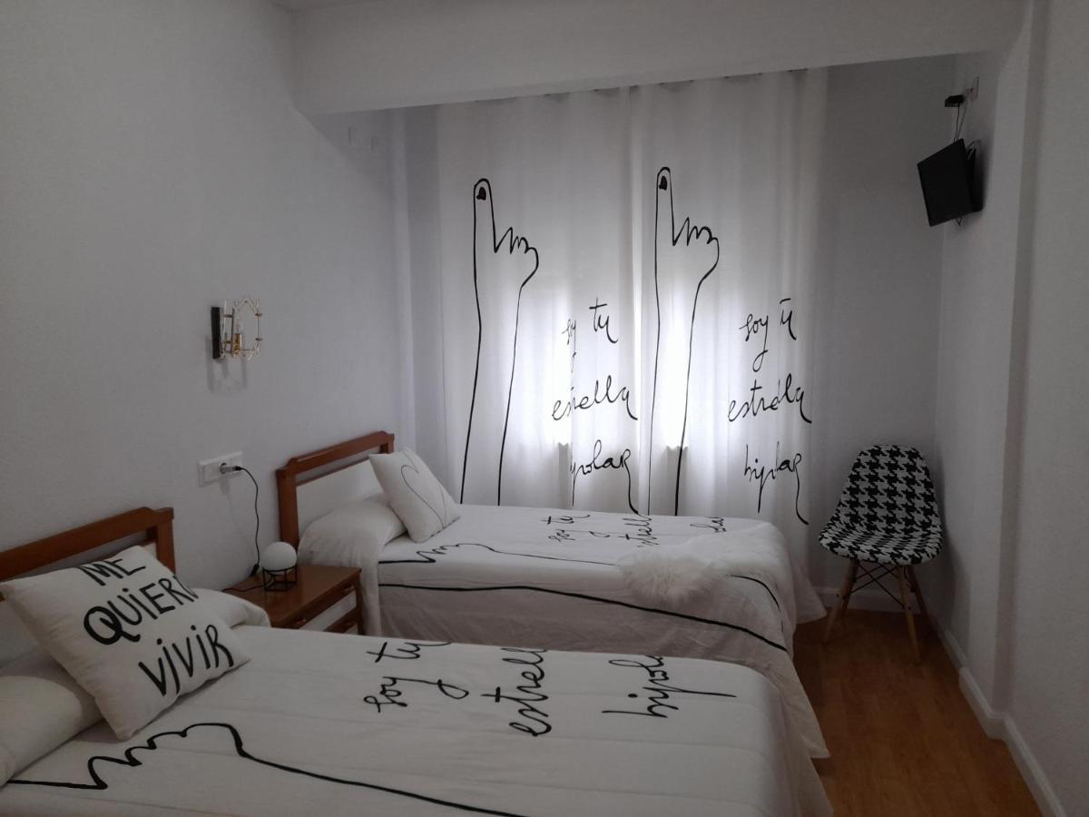 Hostal "Los Chanos El Ruso" Galende Zewnętrze zdjęcie