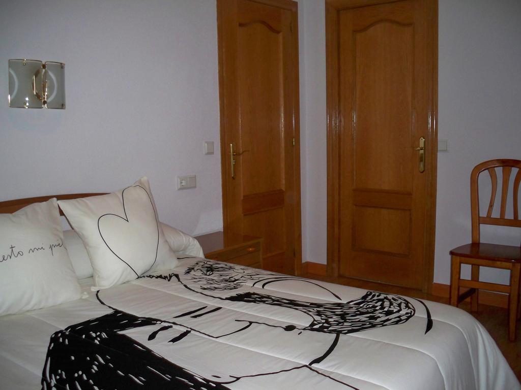 Hostal "Los Chanos El Ruso" Galende Zewnętrze zdjęcie