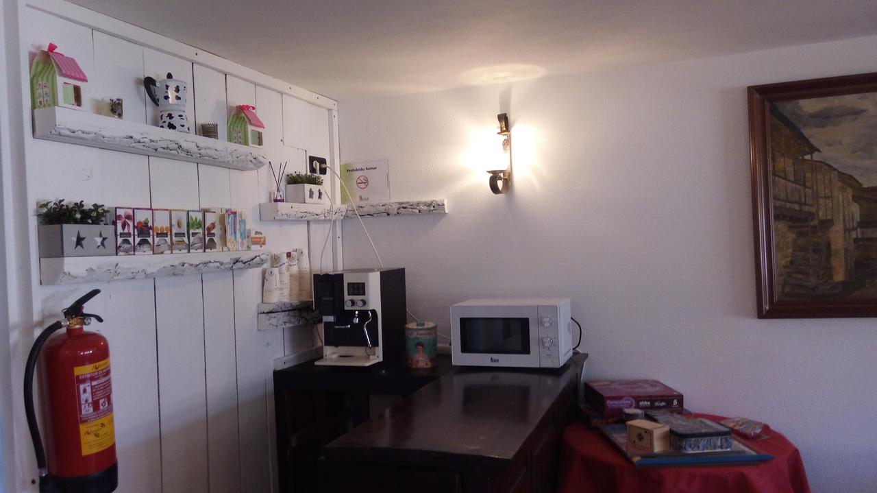 Hostal "Los Chanos El Ruso" Galende Zewnętrze zdjęcie