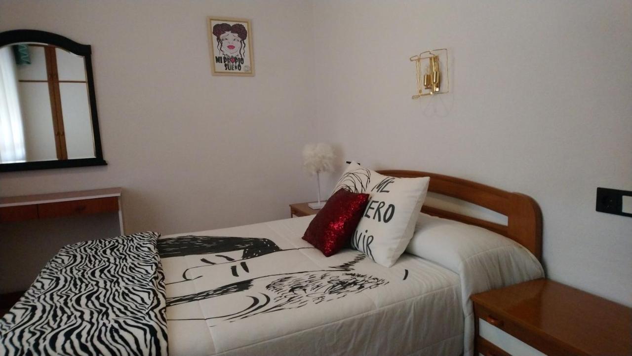 Hostal "Los Chanos El Ruso" Galende Zewnętrze zdjęcie