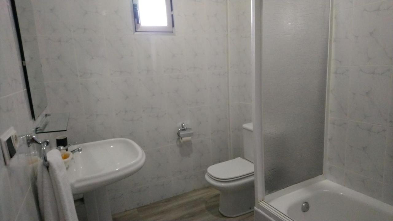 Hostal "Los Chanos El Ruso" Galende Zewnętrze zdjęcie