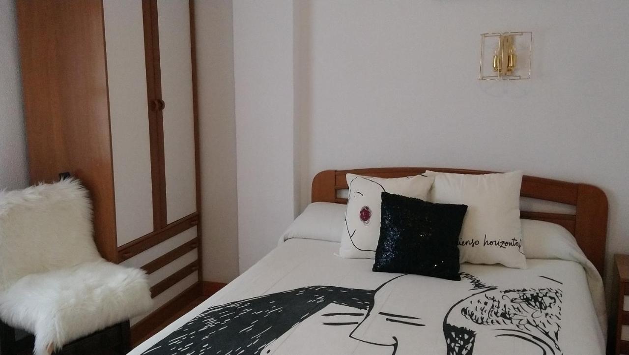 Hostal "Los Chanos El Ruso" Galende Zewnętrze zdjęcie